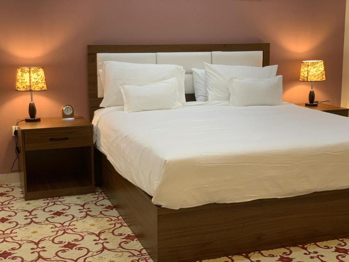 Business Tower Hotell Bisha Eksteriør bilde
